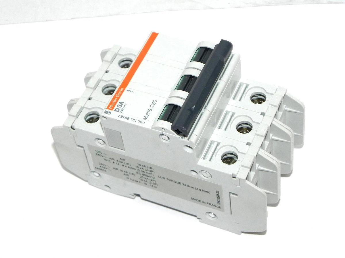 Used MERLIN GERIN 60187 CIRCUIT BREAKER D3A, 240V MULTI 9 C60
