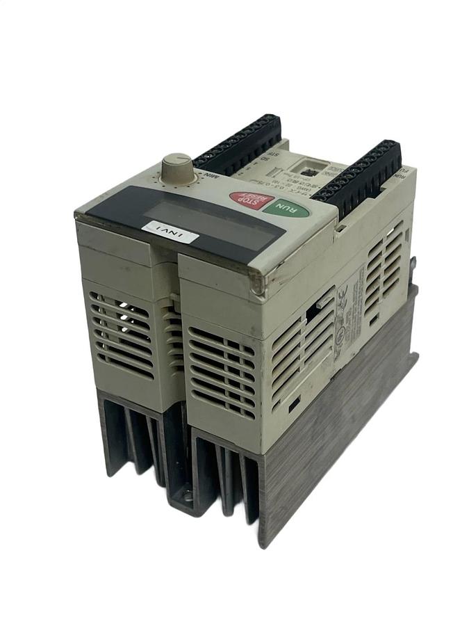 Used Mitsubishi FR-E520-0.4K AC Inverter Drive 0.4kW 0.5HP 230V 3-Phase VFD