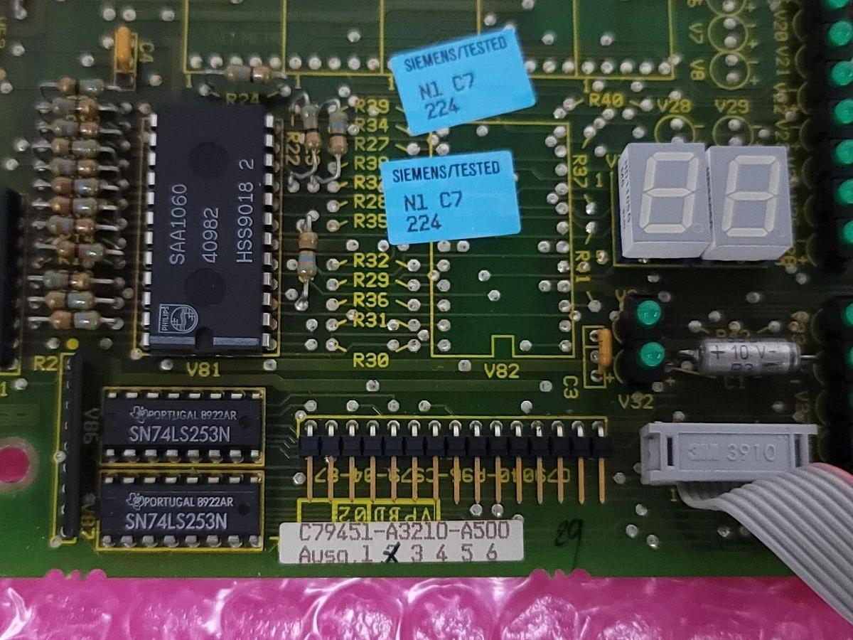 Used SIEMENS C79451-A3210-A502 DISPLAY BOARD C79451-A3210-A500 C79451A3210A502