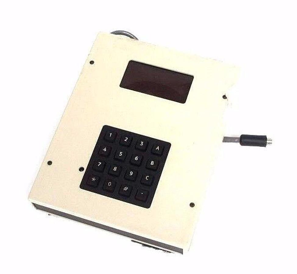 Used DELUXE LABORATORIES BOARD, KEYMAT 3K16T203 KEYPAD, ITRON GU128X64-800, 72909-01