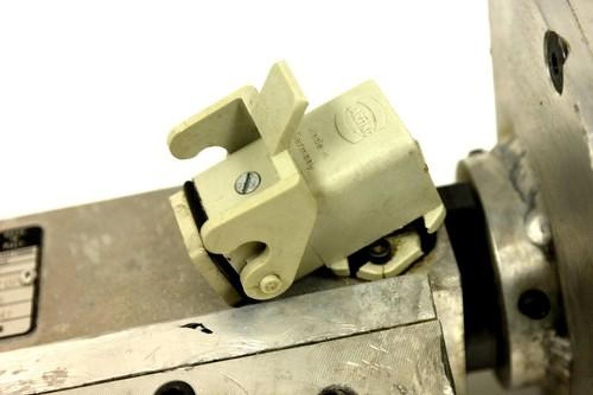 Used ELTE PE0 8/2 N D25222 02.07 380V 300HZ 1A 0.35KW 18000RPM CNC MOTOR PEO 8/2