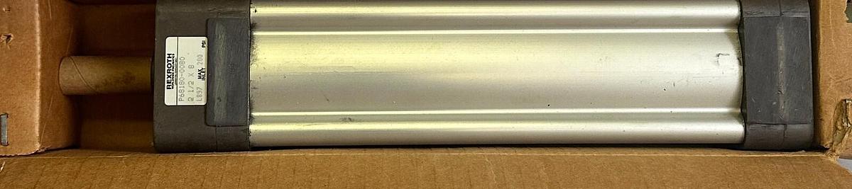 Used NEW REXROTH TaskMaster P-068180-000-80 / TM831000-3080 CYLINDER 2-1/2''x8''