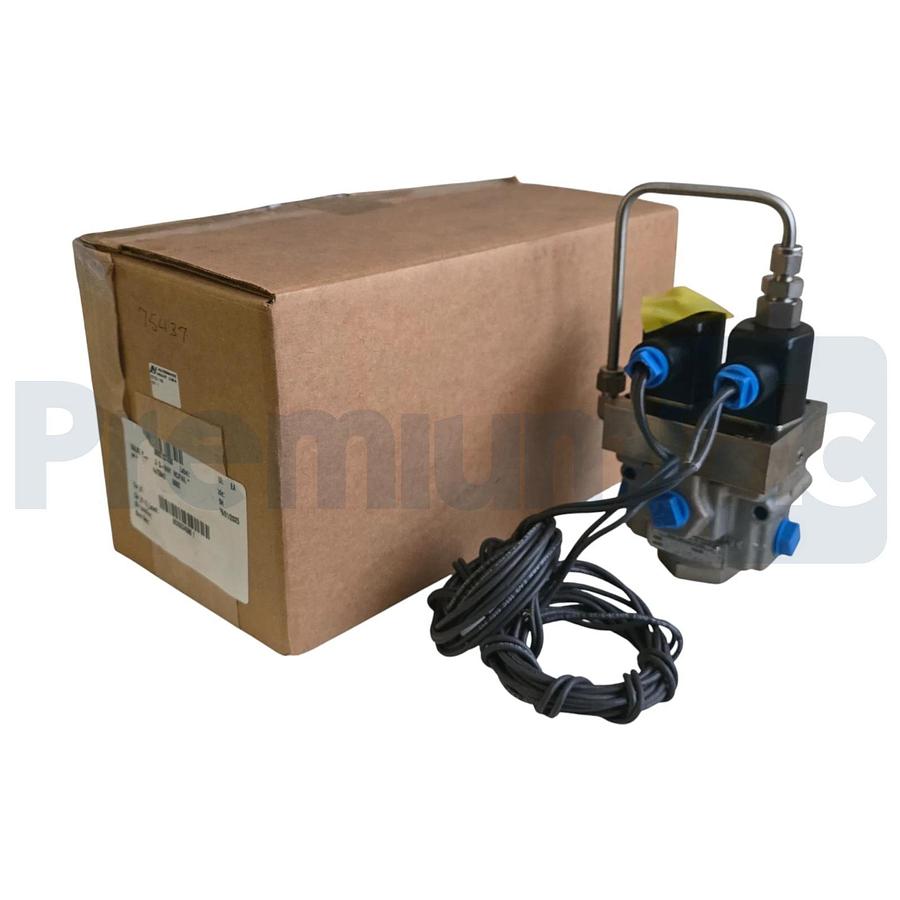 Automatic Valve AVCO B7122-145 Solenoid Valve 150PSIG w/2x 6910-010 Coils NSMP