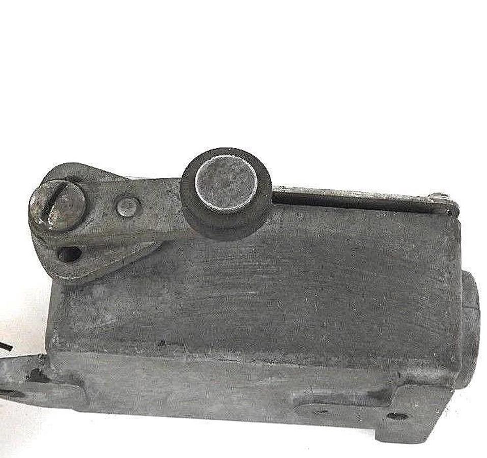 Used GENERAL ELECTRIC CR9440-LS415P LIMIT SWITCH ROLLER LEVER LEFT SIDE CR9440LS415P