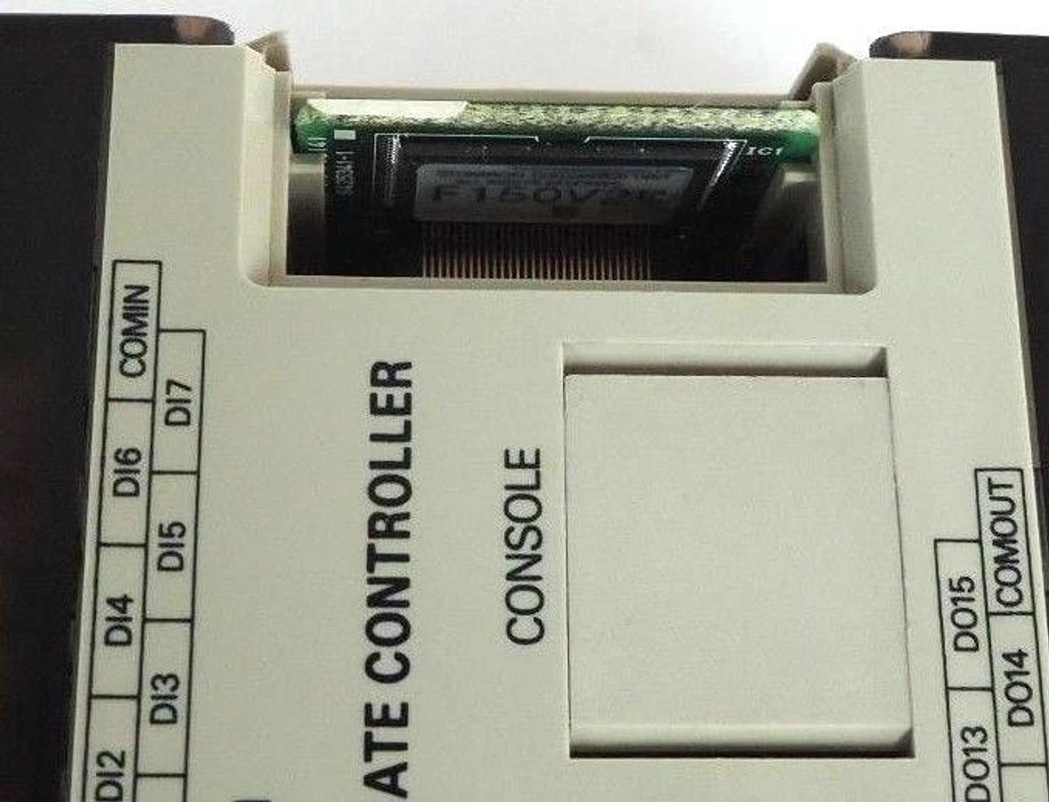 Used OMRON F150-C10E-2 VISION MATE CONTROLLER SOURCE: 24VDC 0.5A, MISSING (1) DOOR