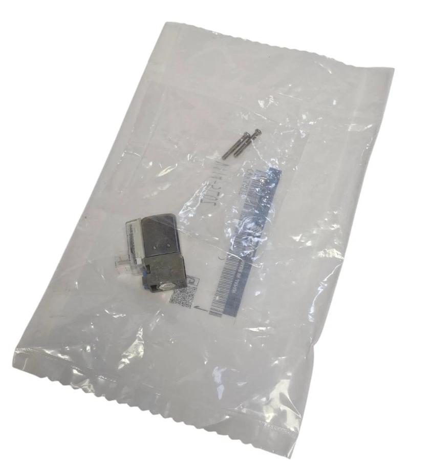 Used NEW SMC V114-5LOZ SOLENOID VALVE V1145LOZ BASE MOUNT (DC) 24VDC 2 PIN