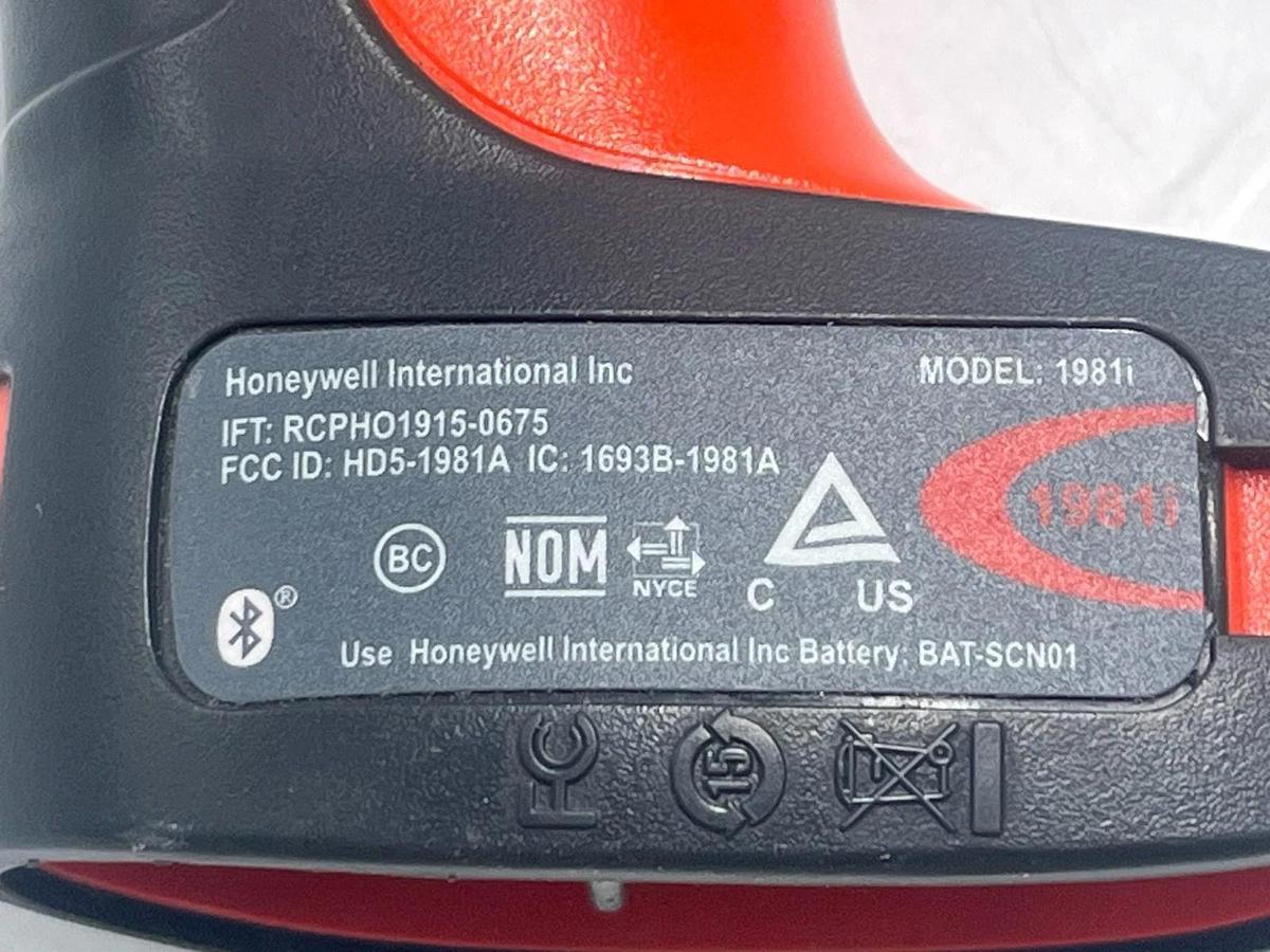 Used HONEYWELL 1981iFR-3 2D Barcode Scanner w/ CCB05-100BT-07N-N Base & USB Cable