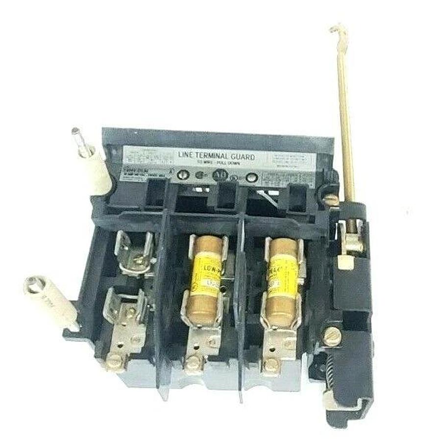 Used ALLEN-BRADLEY 1494V-DS30 TERMINAL GUARD DISCONNECT SWITCH W/ 1494V-FS30 BLOCK