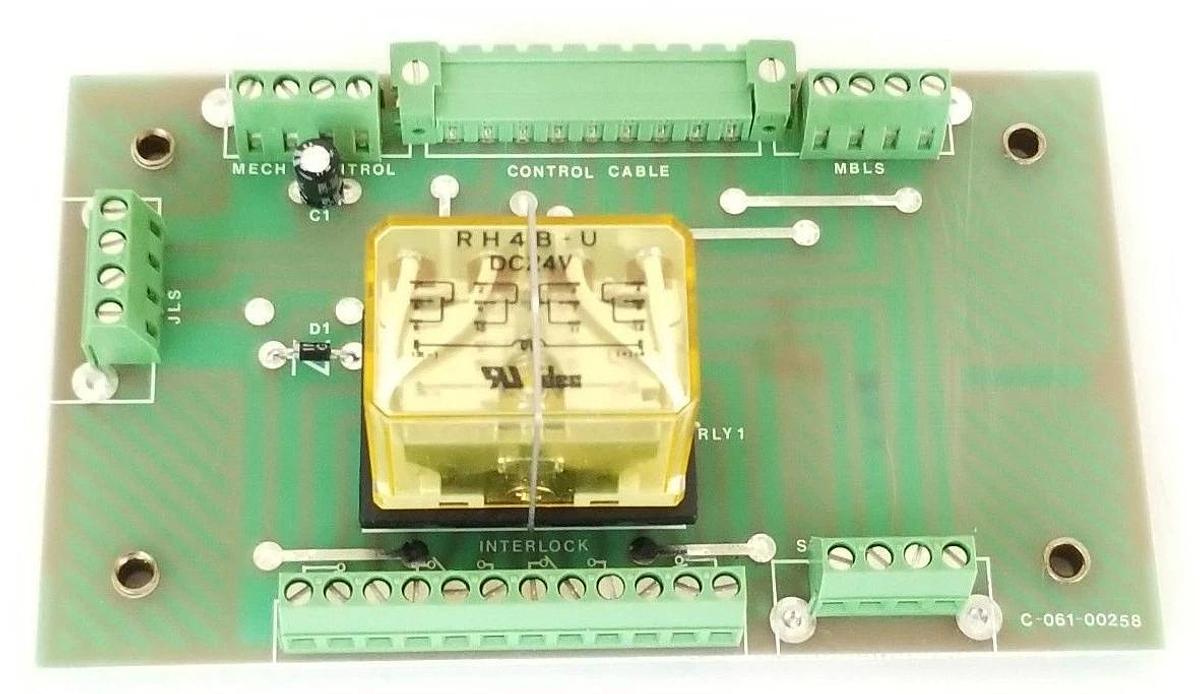 Used GENERIC C-061-00258 BOARD W/ IDEC RH4B-U-DC24V RELAY C06100258
