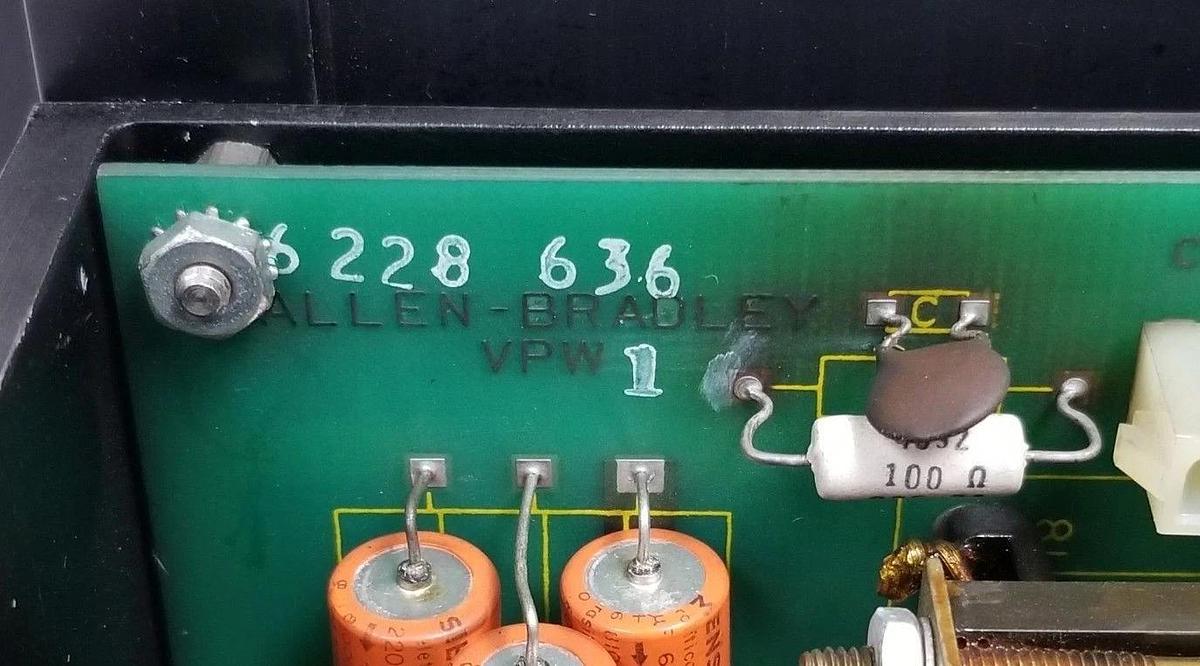 Used ALLEN BRADLEY 6228-637 PC BOARD 7300-VPV-1 W/ 6228-636 BOARD VPW-1 635497