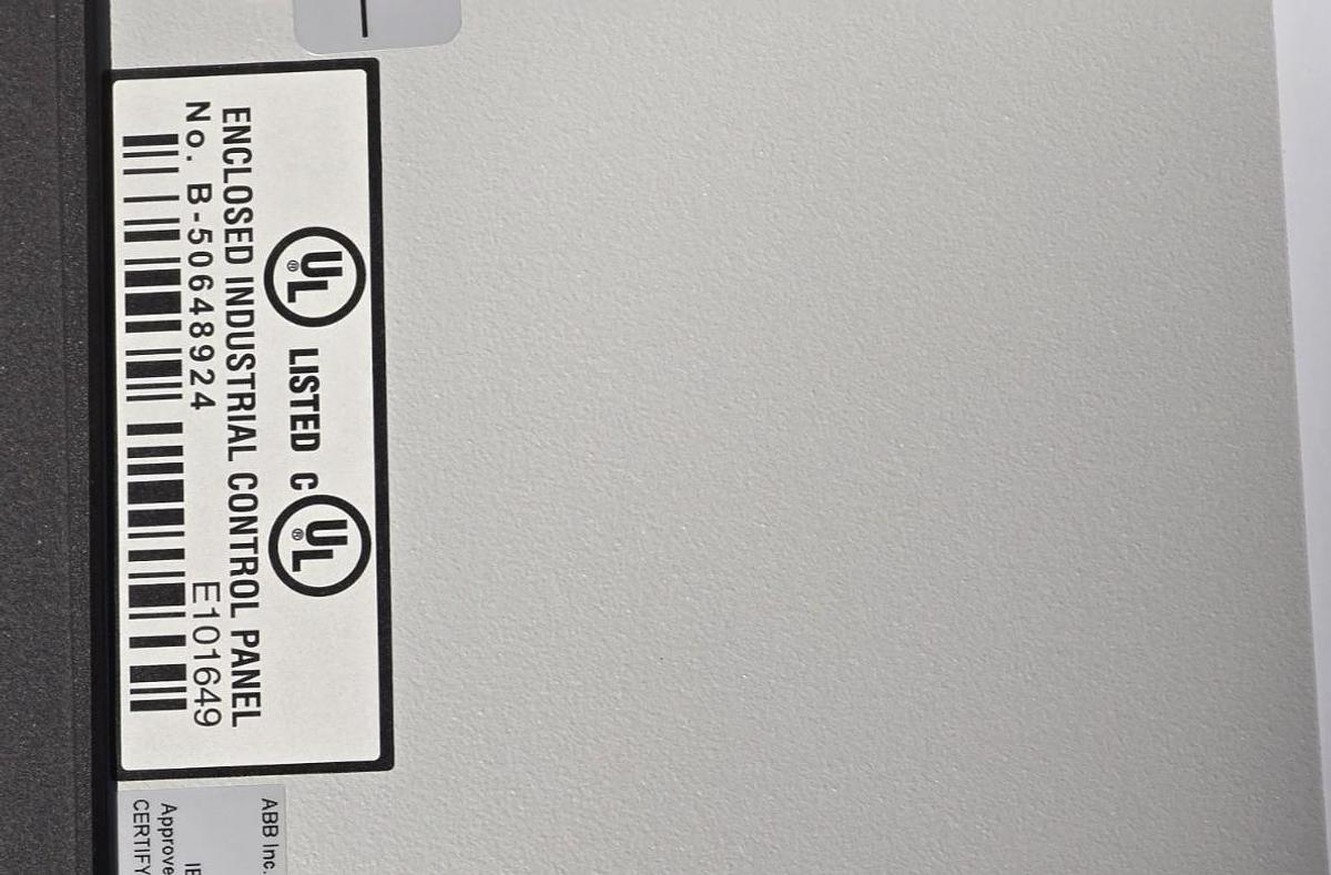 Used ABB ACH550-BCR-012A-4+B058+F267 ACH550 HVAC AC DRIVE 7.5 HP, 380-480V 11.9A NSMP