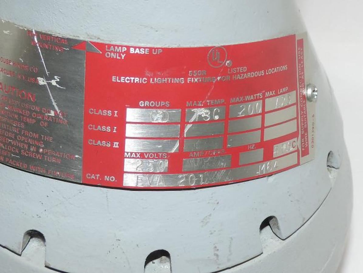 Used CROUSE HINDS EVA-201 LIGHT INCAND HAZ LOC CLASS1 GROUP-CD 200W/250V, EVA201
