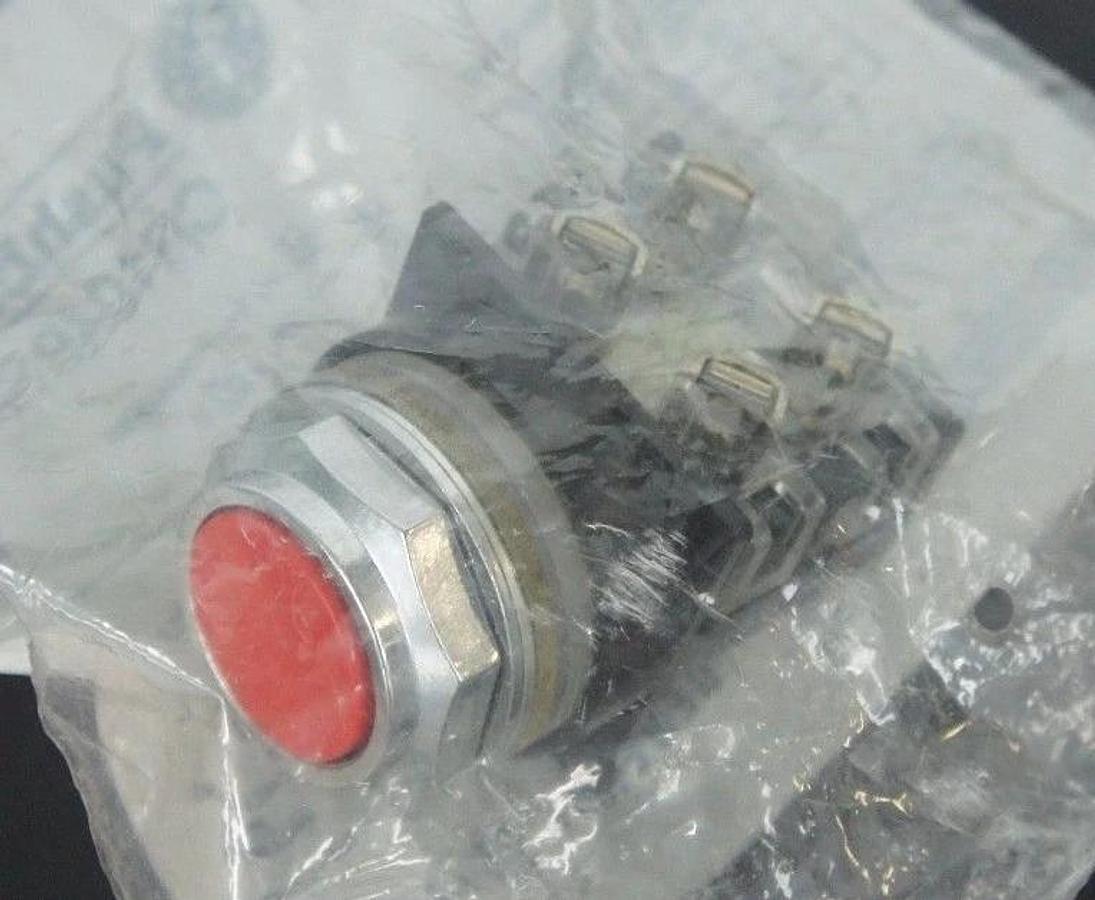 Used NEW GENERAL ELECTRIC CR104P SERIES PUSHBUTTON GEJ-6149B