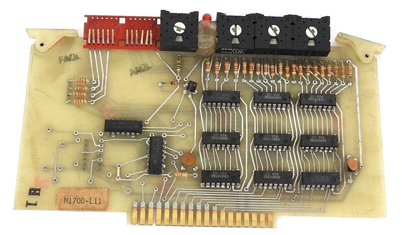 Used AVG AUTOMATION AUTOTECH M1700-L11 SELECTOR BOARD M1700L11