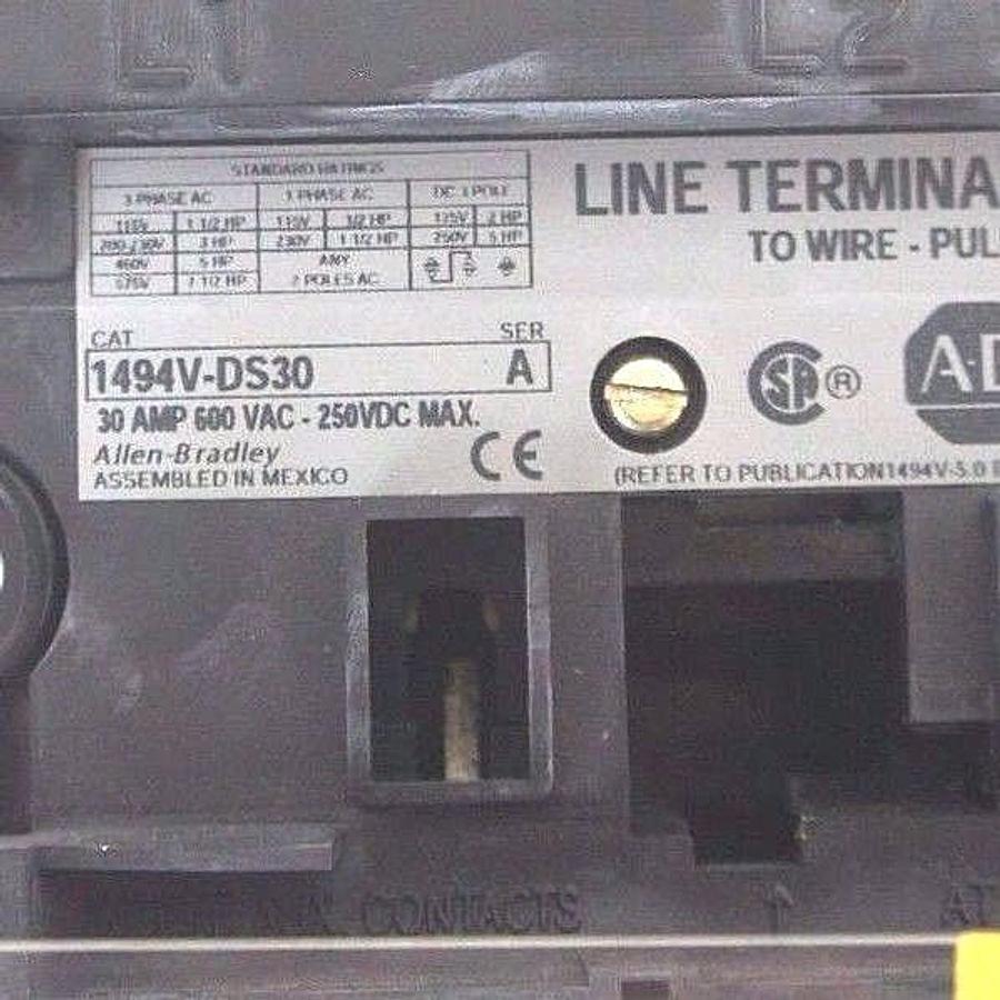 Used ALLEN BRADLEY 1494V-DS30 LINE TERMINAL GUARD RIGHT HAND SER. A W/ ON/OFF SWITCH