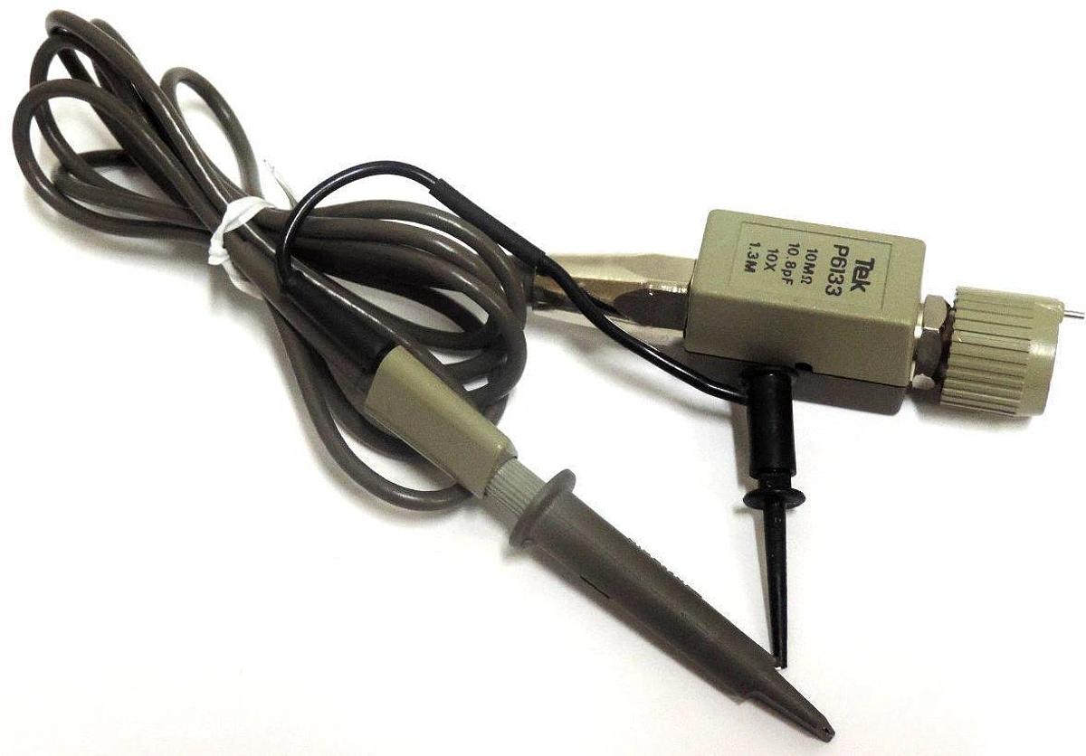 NEW TEKTRONIX TEK P6133 10M OHM 10.8 pF 10X 1.3M OSCILLOSCOPE PROBE W/ GRABBERS