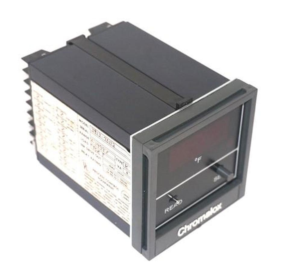 Used NEW CHROMALOX 3913-70112 TEMPERATURE CONTROLLER 0-1999 DEG. F TYPE K 391370112