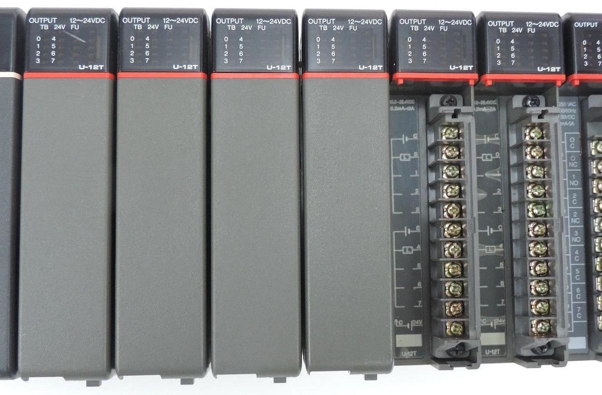 Used SIEMENS U-08B EXPANSION RACK 405-IOEX POWER SUPPLY U-12T , 405-8RLY-I MODULES