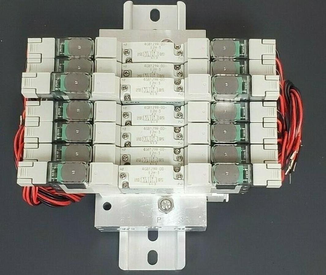 NIB CKD M4GB120R-C6-E2HZ1D-7-3 DISCRETE VALVE MANIFOLD ASSEMBLY M4GB120RC6E2HZ1D