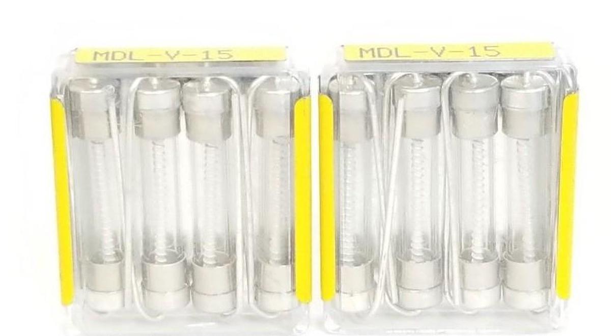 LOT OF 8 NEW COOPER BUSSMANN MDL-V-15 FUSES MDLV15