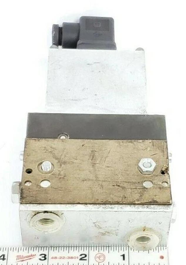 NEW ENERPAC VP22 SOLENOID VALVE 110 VAC, 5000 PSI (350 BAR) VP-22-0501