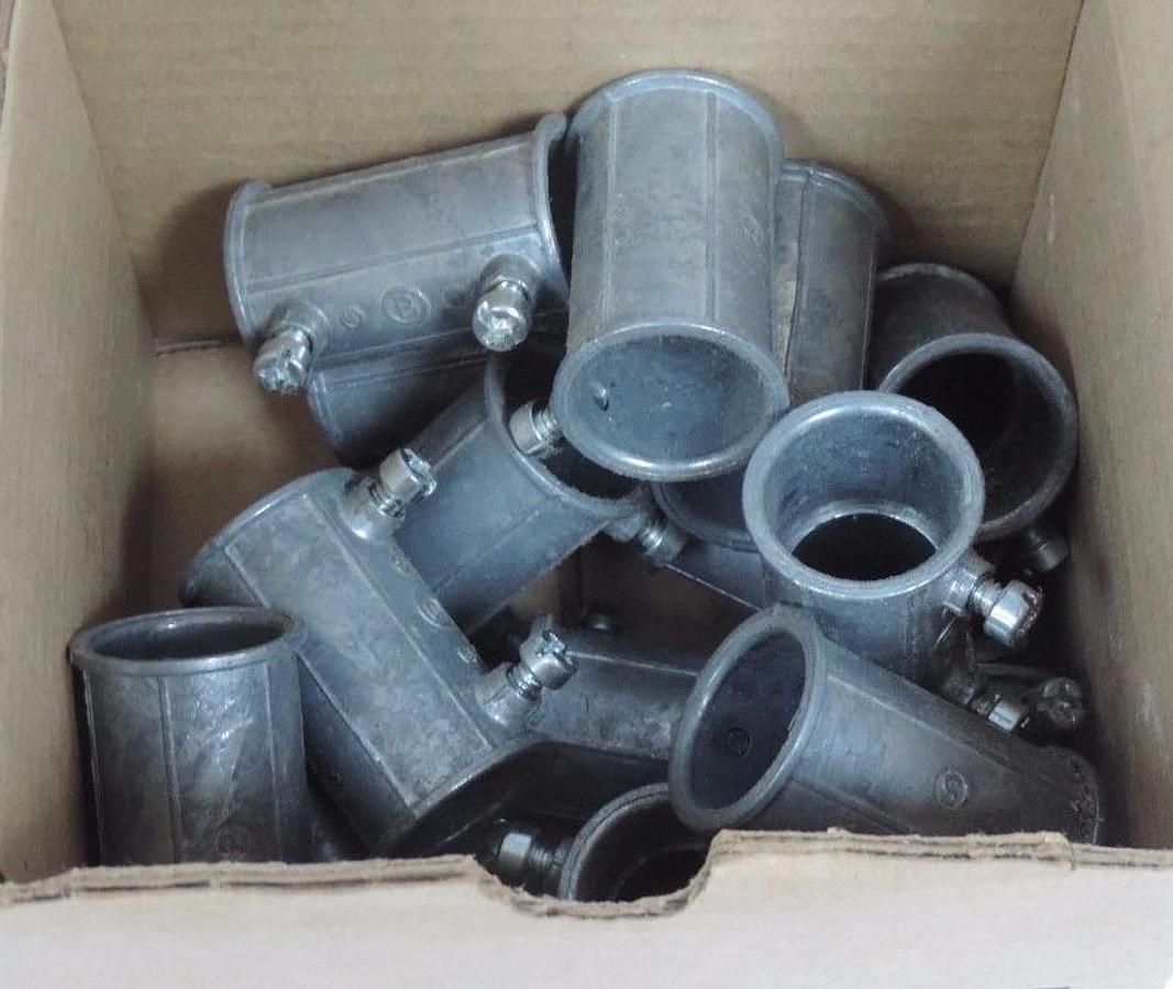 Used BOX OF 15 NEW BRIDGEPORT 241-DC 3/4 ZINC EMT COUPLINGS 241DC