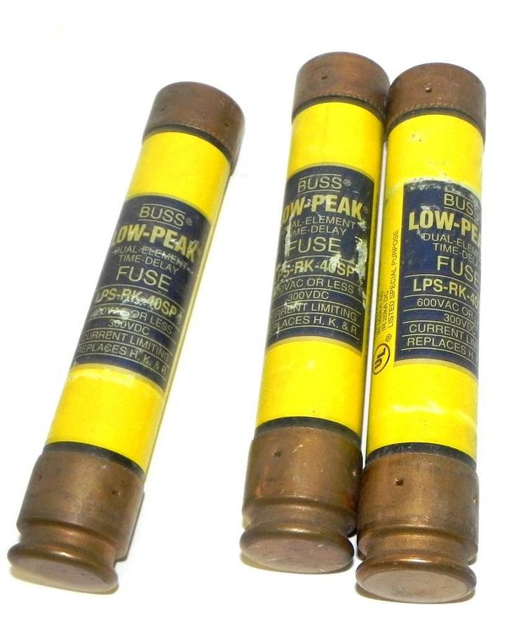 Used LOT OF 3 BUSSMANN LPS-RK-40SP FUSES 40AMP DUAL ELEMENT TIME-DELAY 600VAC 300VDC