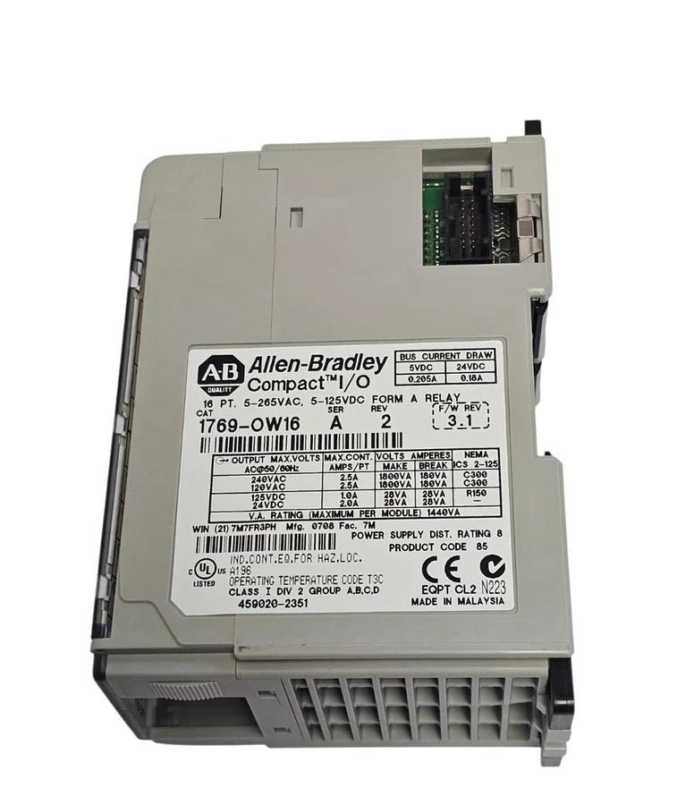 Used ALLEN BRADLEY 1769-OW16 /A CompactLogic I/O 16PT RELAY OUTPUT MODULE REV. 2