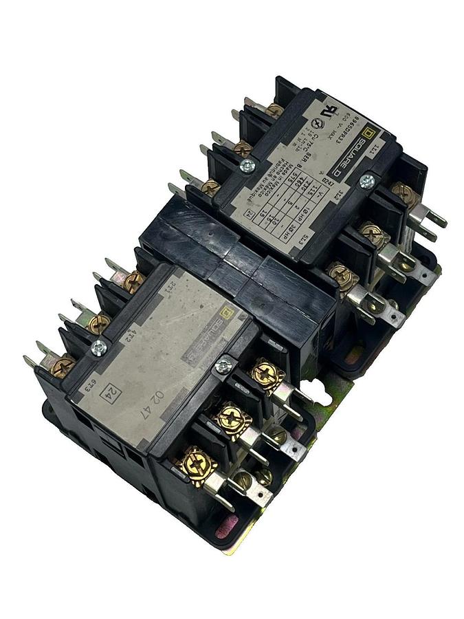 SQUARE D 8965DPR33V02 Ser. B Reversing Hoist Contactor 30A 600V 120V Coil, NSNP