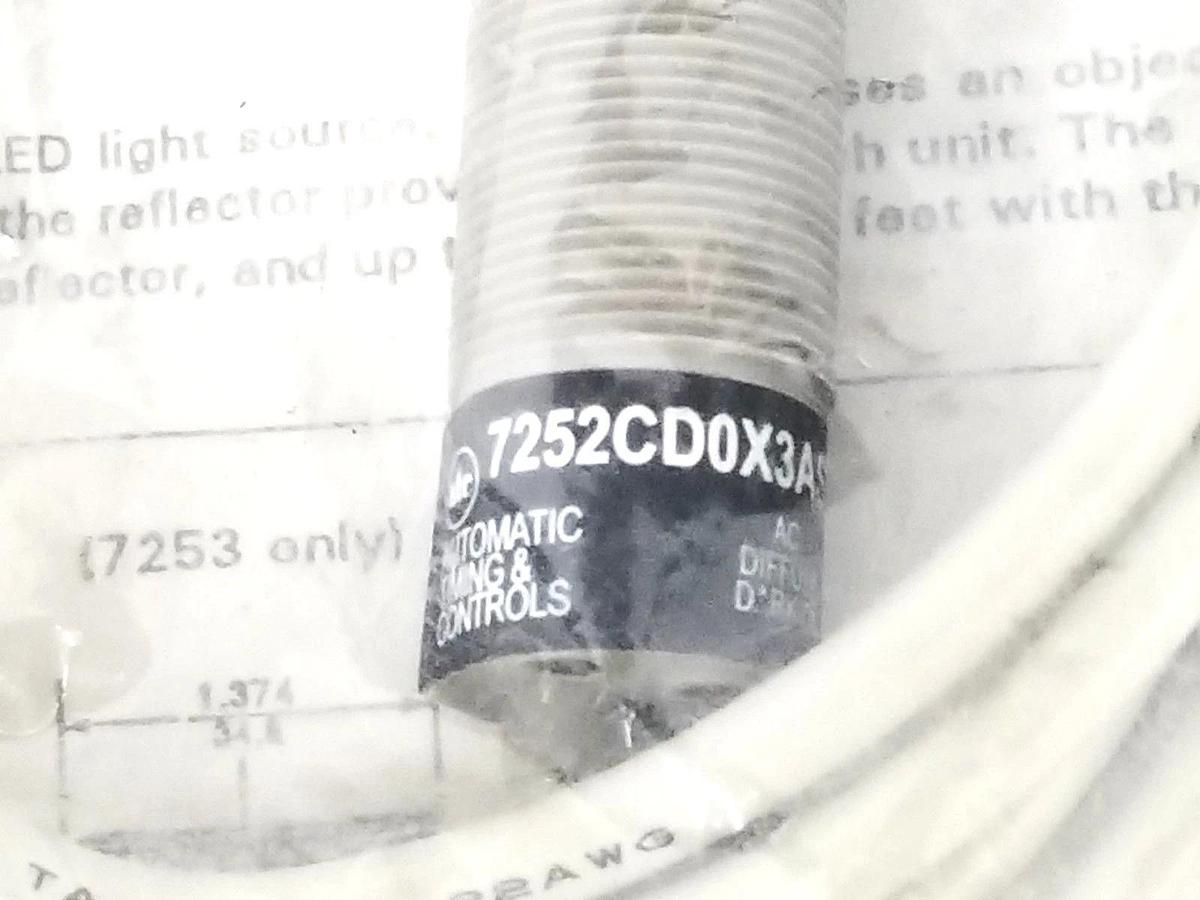 Used NIB ATC 7252CD0X3ASX PHOTOELECTRIC SENSOR CORDSET 7252CDOX3ASX