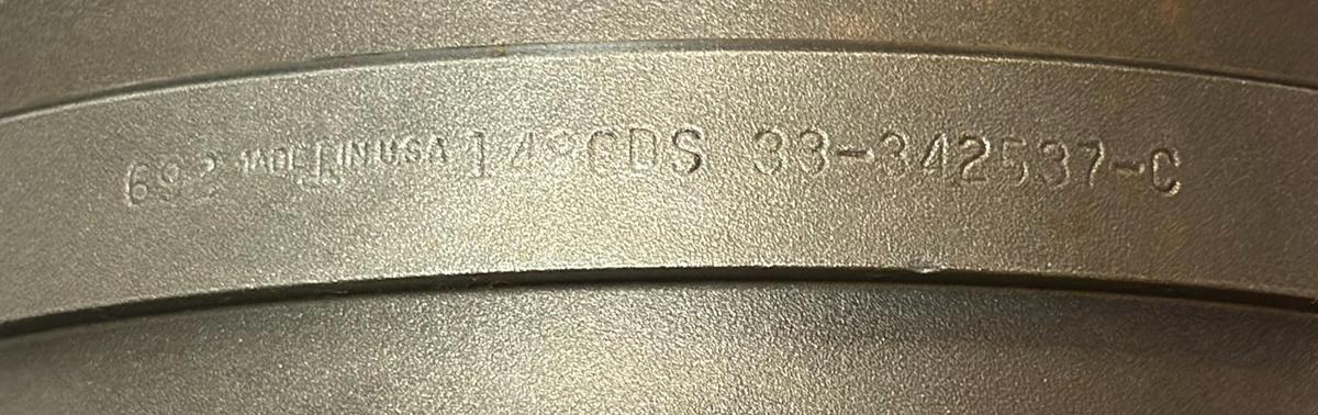 Used Hoerbiger R060000459 Compressor Valve 38-342537-C With Gaskets 692