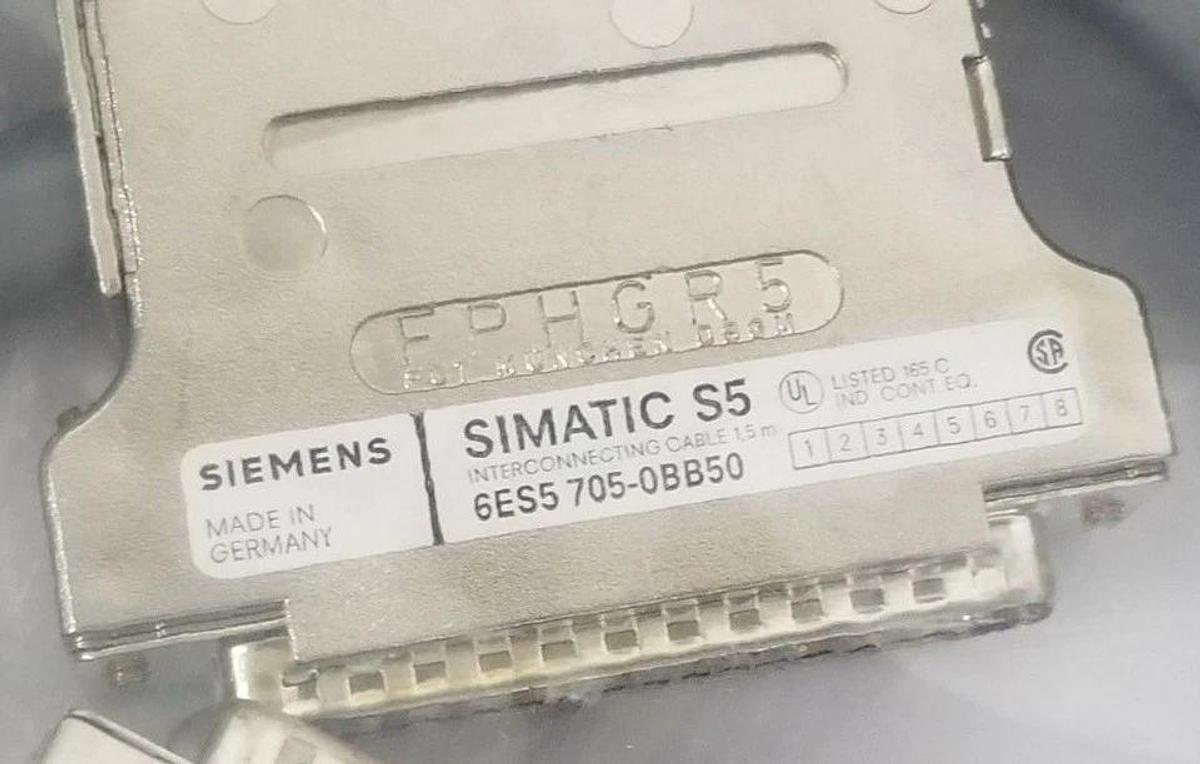 Used NIB SIEMENS 6ES5 705-0BB50 INTERCONNECTING CABLE 1.5M 6ES57050BB50