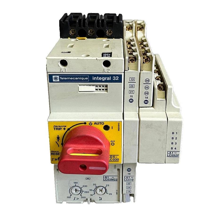 Used TELEMECANIQUE LD4 LC.30.H5 / LD4LC30H5 integral 32 CONTACTOR W/ LB1-LC03M22 MORE
