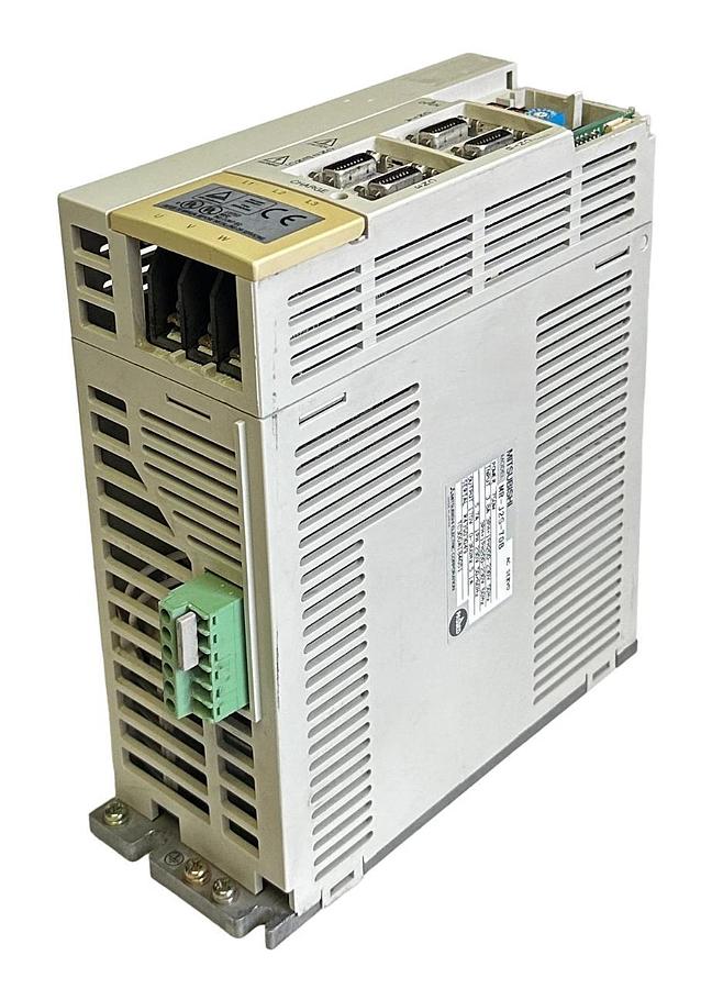 Used MITSUBISHI MR-J2S-70B / MRJ2S70B MELSERVO AC SERVO AMPLIFIER SSCNET 750W 230V *