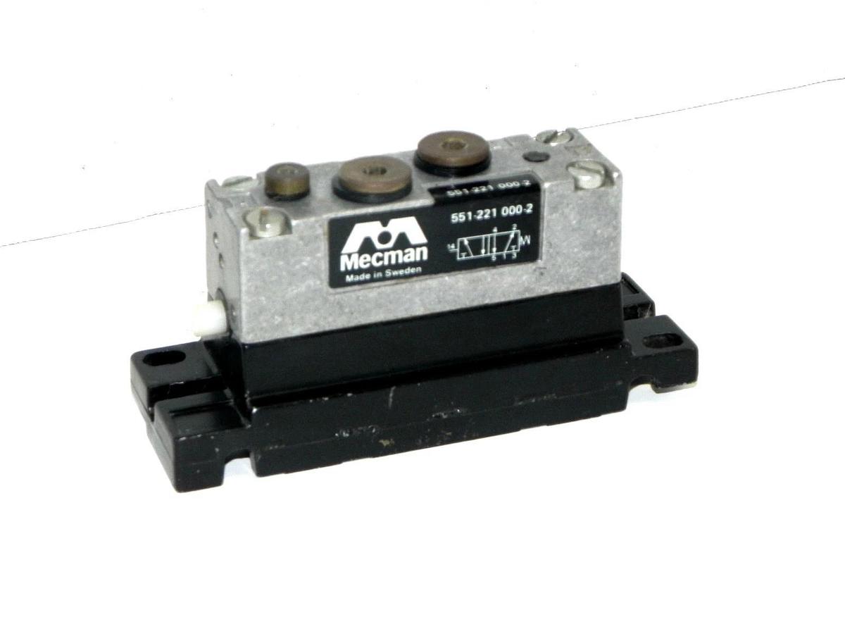 Used MECMAN 551-221-000-2 VALVE 5512210002