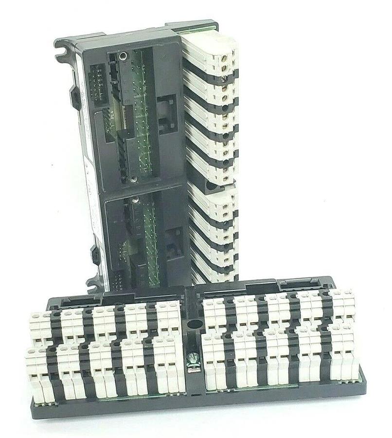 Used LOT OF 2 GE FANUC IC670CHS002E I/O BASE 2 TIER BOX TERMINALS IC670CHS002