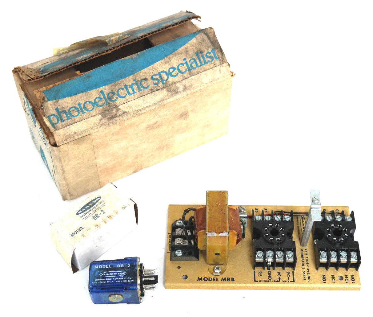 Used NEW BANNER MRB PHOTOELECTRIC CONTROL CHASSIS 16347 W/ BR-2 RELAY