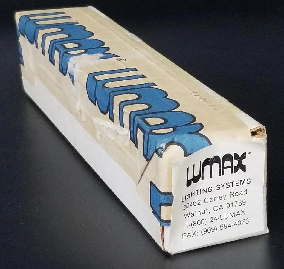 Used FACTORY SEALED LUMAX LIGHTING SYSTEMS A6145 QUARTZ LAMP