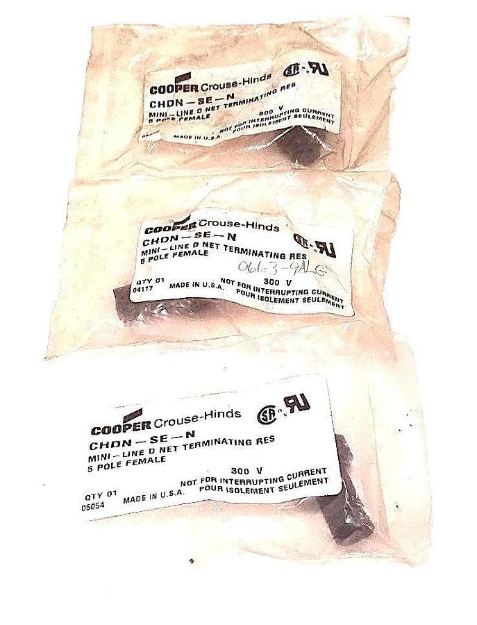 Used LOT OF 3 NEW COOPER CHDN-SE-N TERMINATING RESISTORS, 300V, 5POL, FEMALE, CHDNSEN