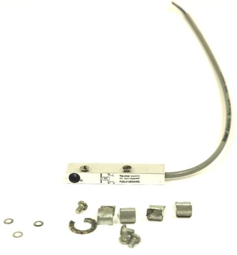 Used BAUMER ELECTRIC FSDM 08D9002 THROUGH BEAM EMITTER FSDM08D9002, 12-30 VDC