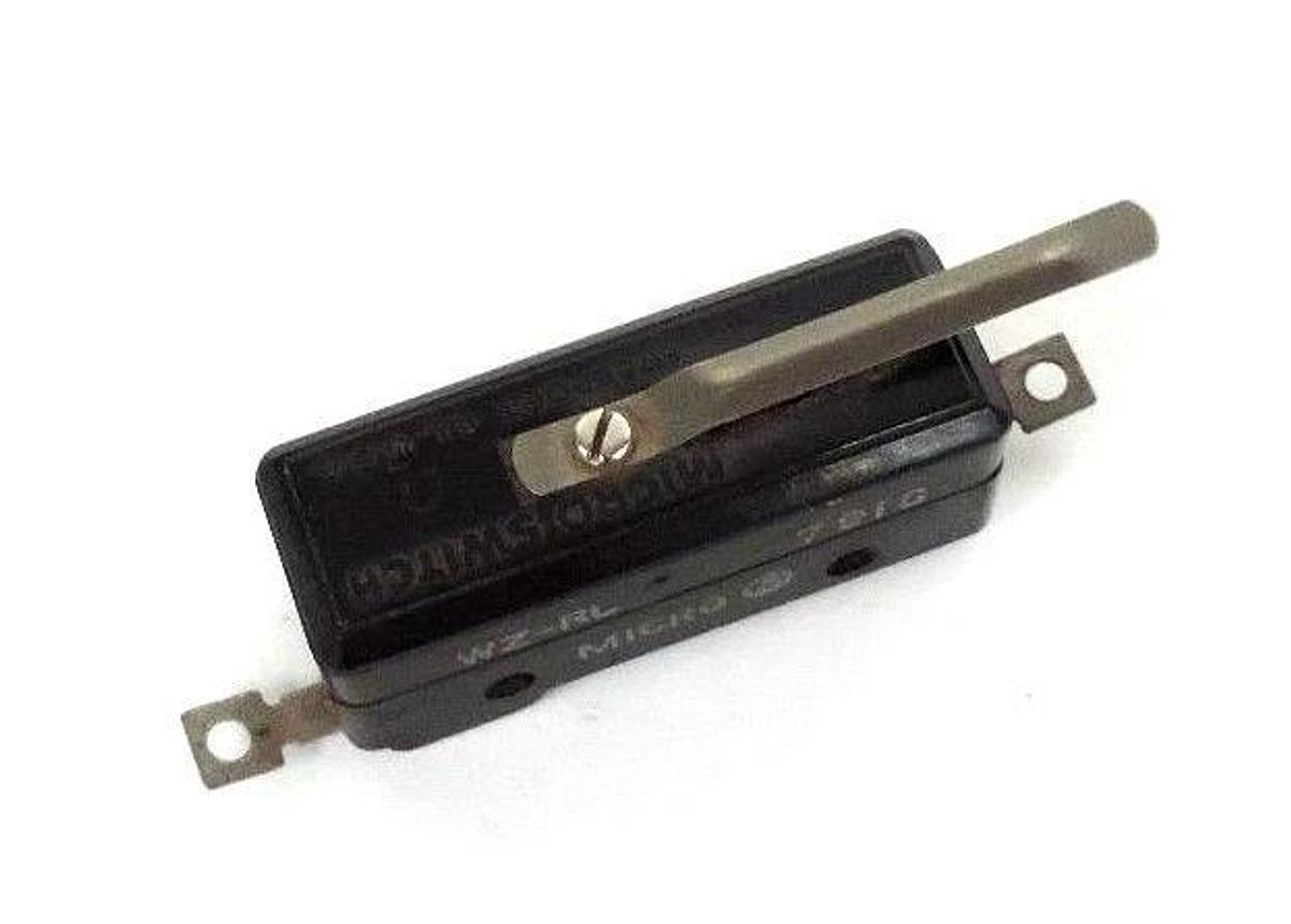 Used HONEYWELL MICRO SWITCH WZ-RL LIMIT SWITCH W/LEVER 15A 125 250 OR 480VAC, WZRL