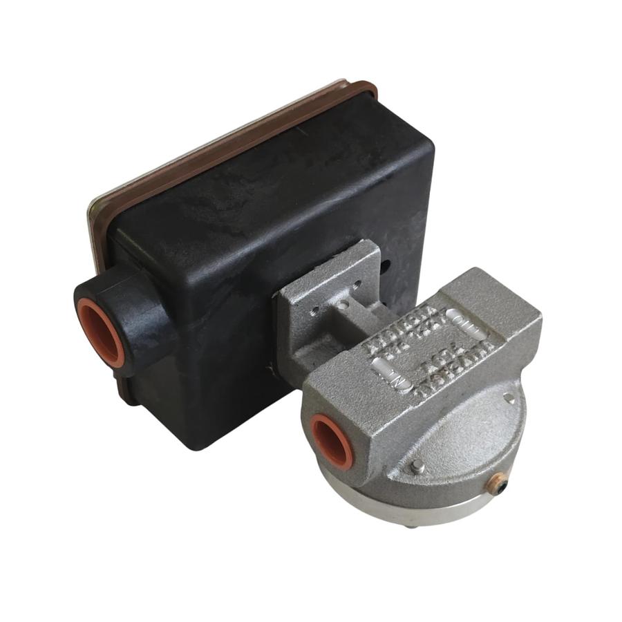 Used UFM SN-DSE.5GM-4-1100V.86-A61WL-HT-.1D FLOWMETER 100176 TYPE 4 0.1-0.5 GPM NSNP