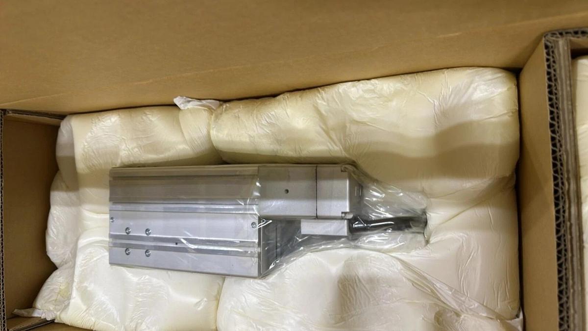 IAI RCS2-F5D-I-100-8-100-T2-R05 ROBO CYLINDER ACTUATOR W/SCON-CA-100I-CC-0-2 NEW