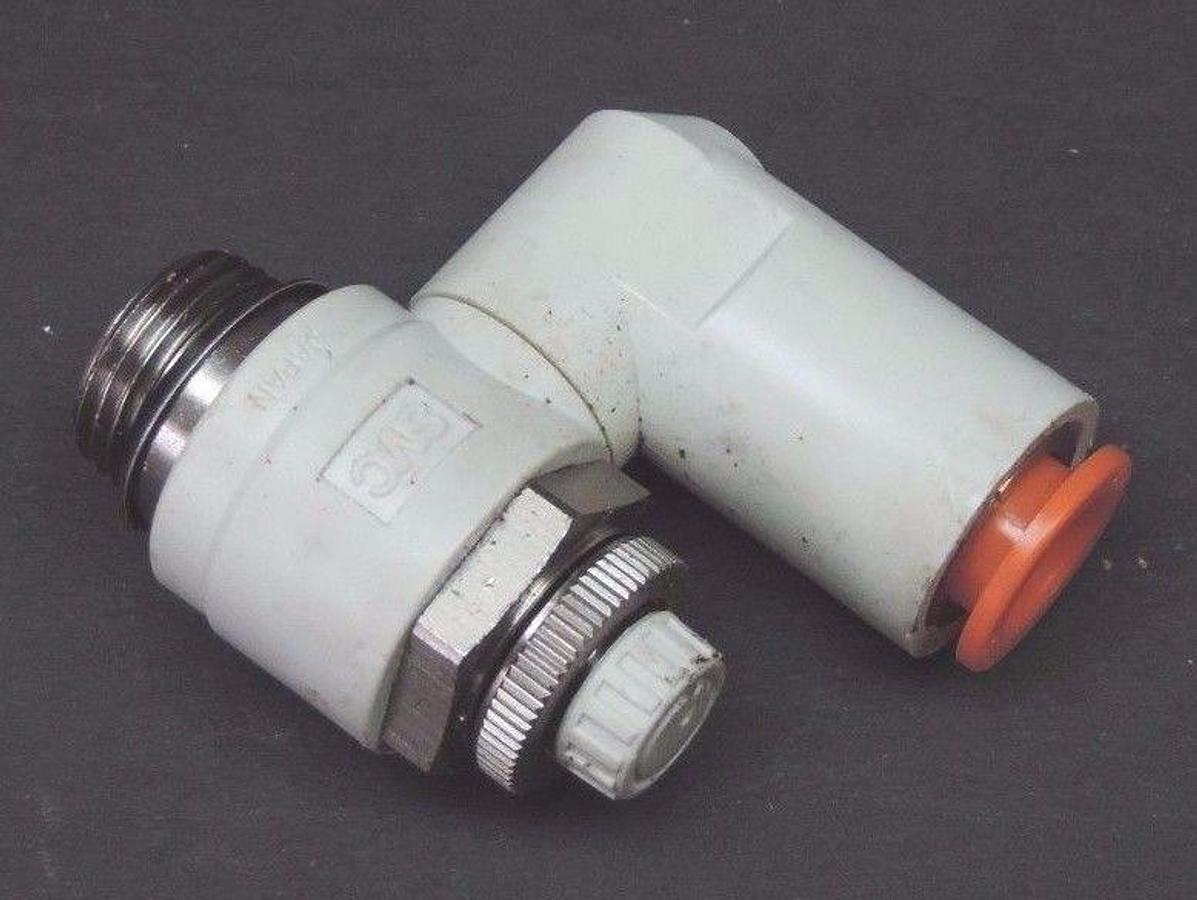 Used LOT OF 8 SMC AS3301F SPEED CONTROL VALVES 3/8"