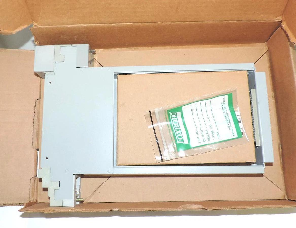 Used FOXBORO 2AP PROCESSING MODULE CARD HOLDER REV. LEVEL R ST. A  2AP