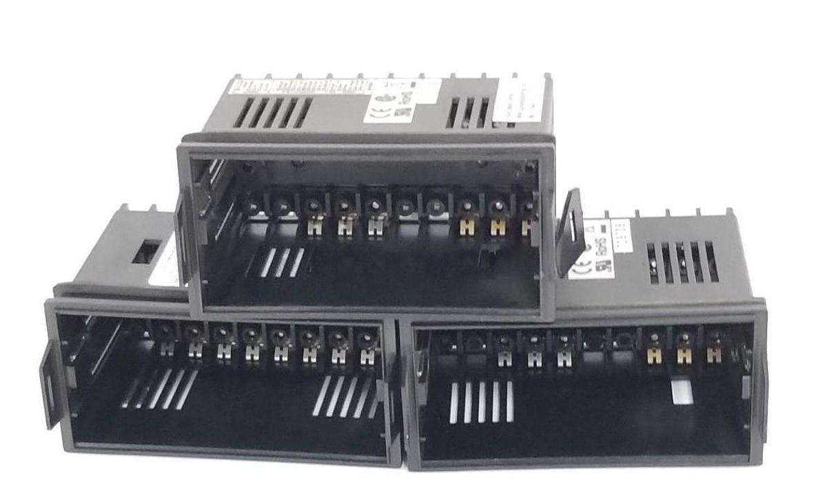 Used LOT OF 3 PROHEAT CD8100ZB TEMPERATURE CONTROLLER HOUSINGS 8000-660-01