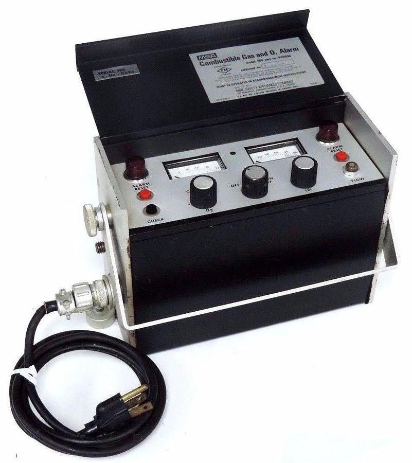 Used MSA MODEL 260 COMBUSTABLE GAS AND O2 ALARM P/N 449900 CALIBRATED FOR PENTANE