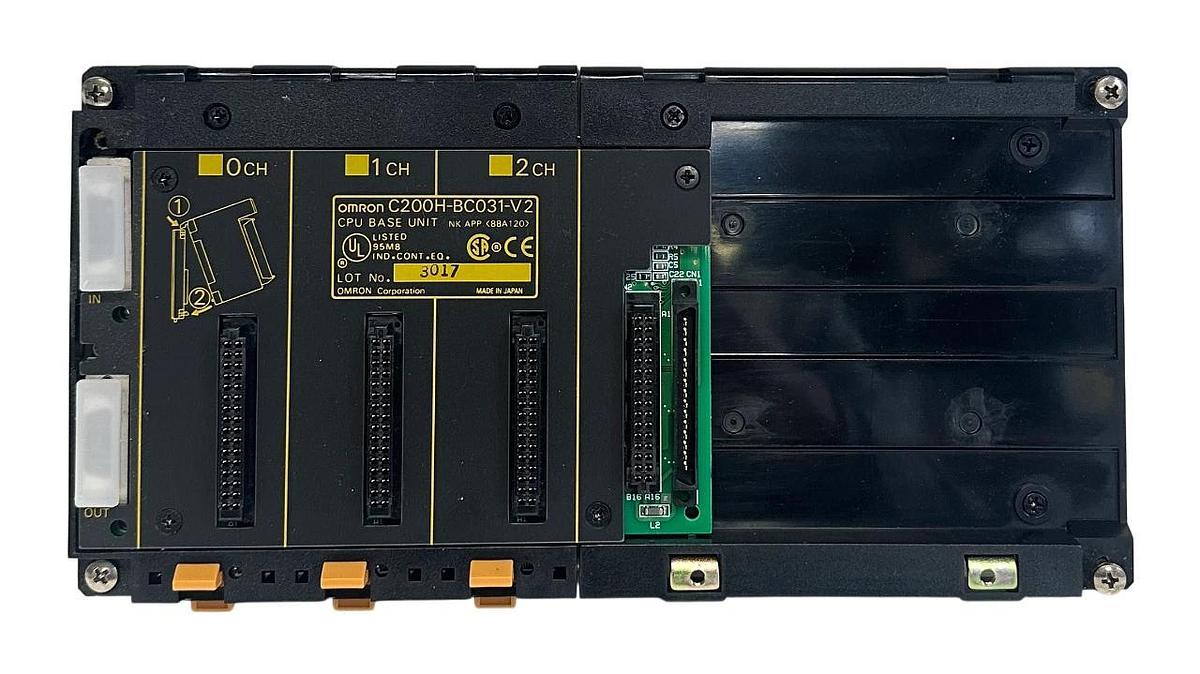 Used OMRON C200H-BC031-V2 / C200HBC031V2 SYSMAC 200 CPU BASE CHASSIS 4-SLOT USNP