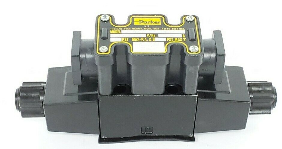 Used NIB PARKER D1VW20DNQCF72XB034 SOLENOID VALVE 5000PSI, 0.56 AMPS