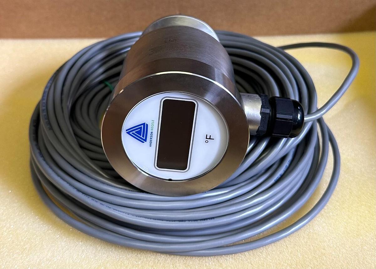 Used NEW ANDERSON NEGELE CT14077F031115 / SA510050490000 TEMP TRANSMITTER & HOUSING